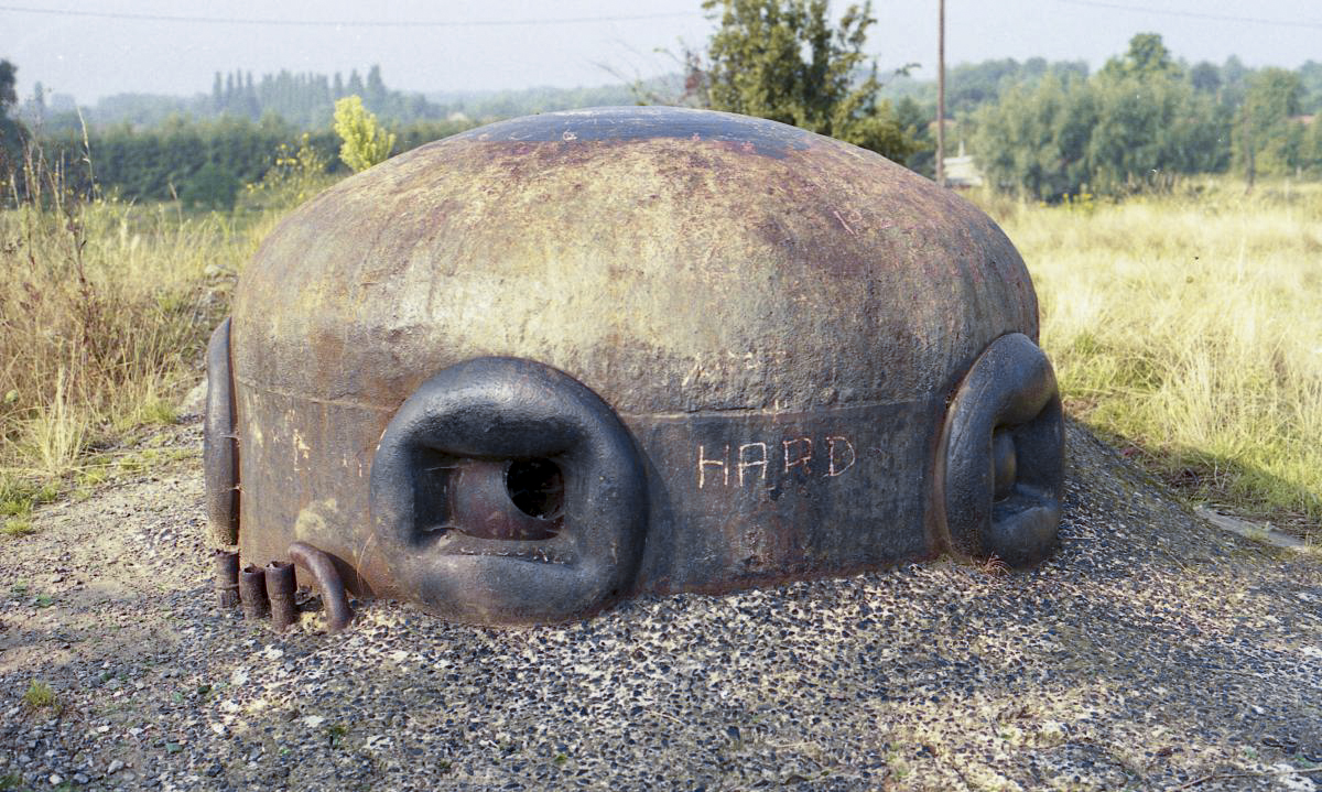 Ligne Maginot - CIMETIERE D'ESCAUPONT EST - C12 - (Casemate d'infanterie) - 