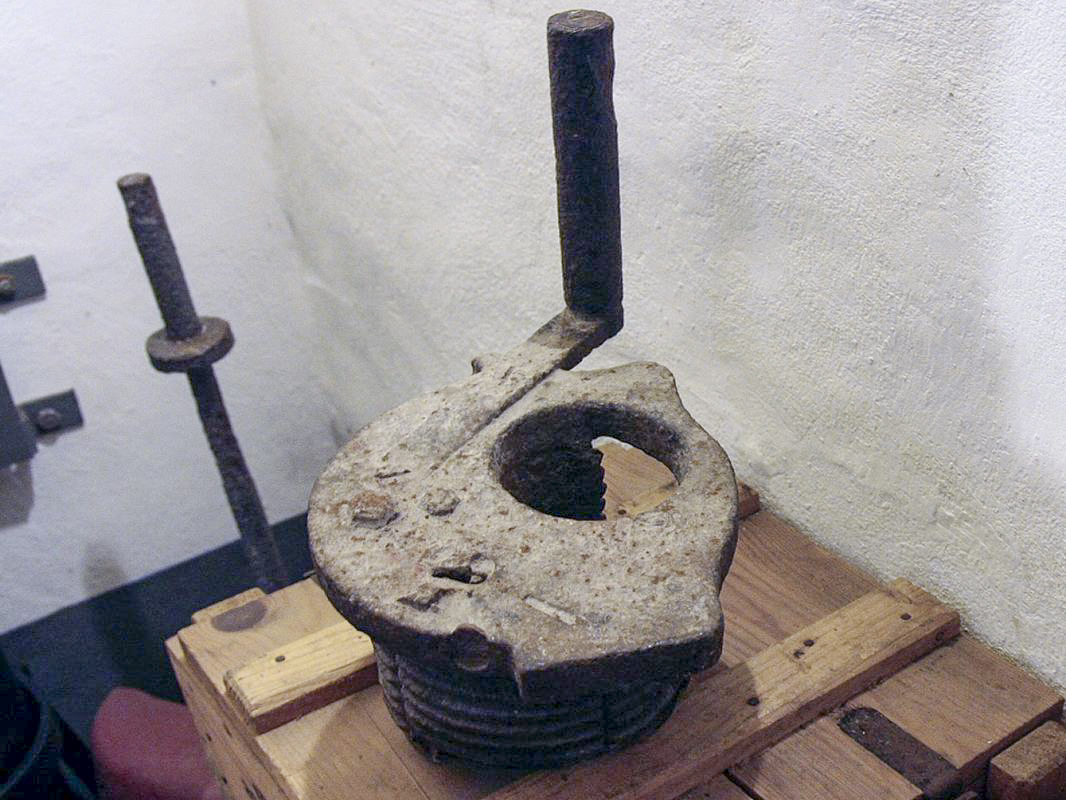 Ligne Maginot - CIMETIERE DU MONT DES BRUYERES - C2 - (Casemate d'infanterie) -  - JMBrams