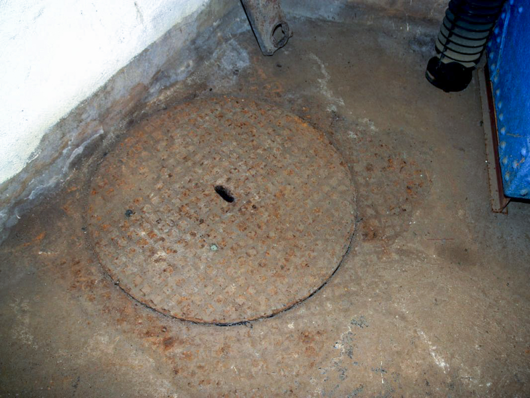 Ligne Maginot - CIMETIERE DU MONT DES BRUYERES - C2 - (Casemate d'infanterie) - 