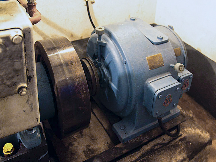 Ligne Maginot - CIMETIERE DU MONT DES BRUYERES - C2 - (Casemate d'infanterie) -  - JMBrams