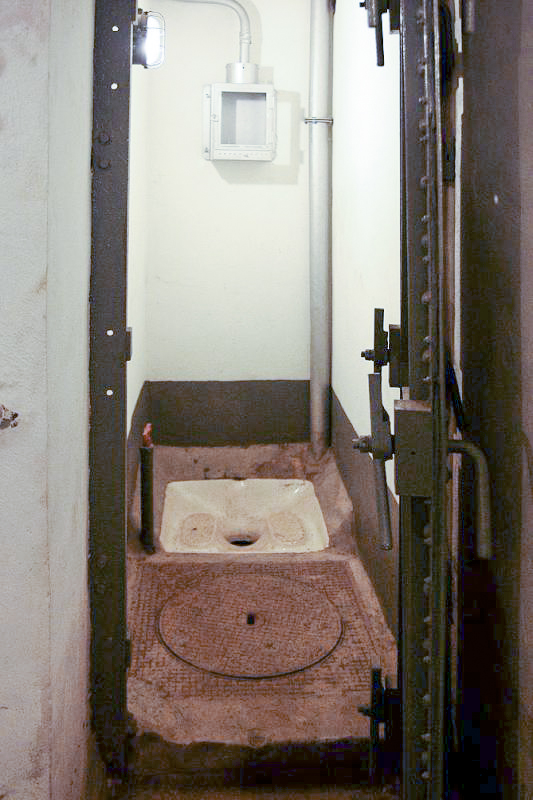 Ligne Maginot - CIMETIERE DU MONT DES BRUYERES - C2 - (Casemate d'infanterie) - 