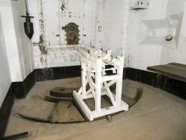 Ligne Maginot - SAINTE AGNES (SAG) - EO9 - (Ouvrage d'artillerie) - Bloc 2
Support pour un tube de rechange du 75