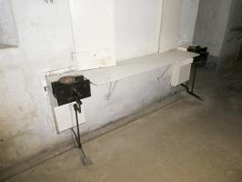 Ligne Maginot - SAINTE AGNES (SAG) - EO9 - (Ouvrage d'artillerie) - Bloc 2
Table de sertissage douille/obus du 135
