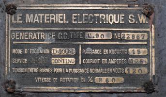Ligne Maginot - ROCHE LA CROIX (RLC) - (Ouvrage d'artillerie) - Bloc 5
Plaque de constructeur du moteur de la sous-station de conversion de la tourelle