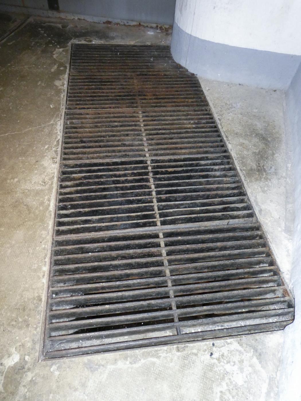 Ligne Maginot - SAINTE AGNES (SAG) - EO9 - (Ouvrage d'artillerie) - Bloc 1
Prise d'air de l'ouvrage dans l'entrée