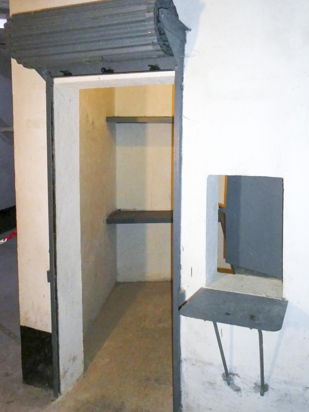 Ligne Maginot - SAINTE AGNES (SAG) - EO9 - (Ouvrage d'artillerie) - Bloc 2
Magasin avec guichet