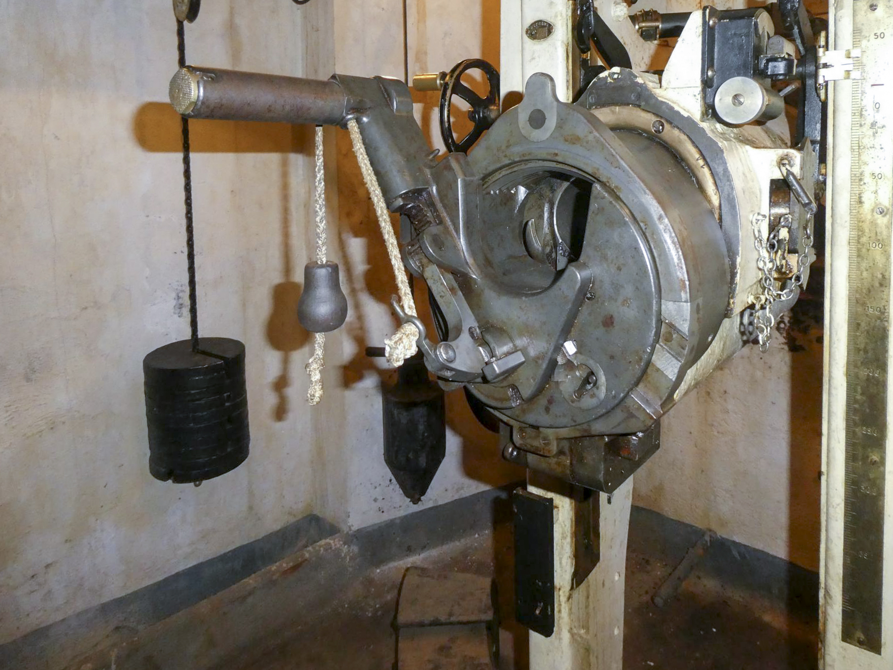 Ligne Maginot - AGAISEN (AN) - E03 - (Ouvrage d'artillerie) - Bloc 2
Mortier de 75
Culasse avec son tire-feu