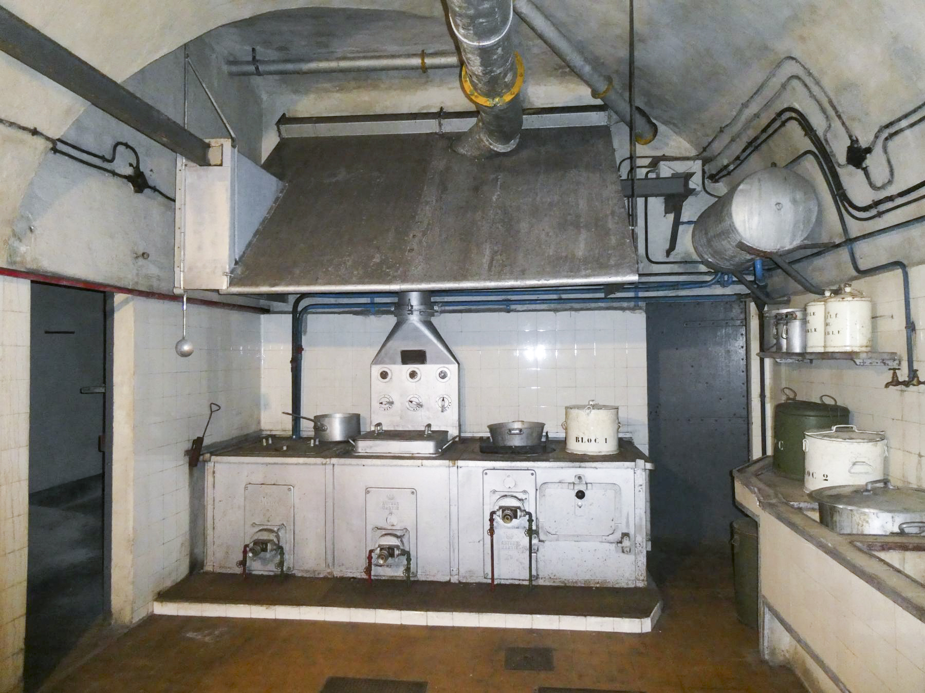 Ligne Maginot - BARBONNET (BT) - (Ouvrage d'artillerie) - La cuisine - Daniel ELLENA - Philippe CUNY