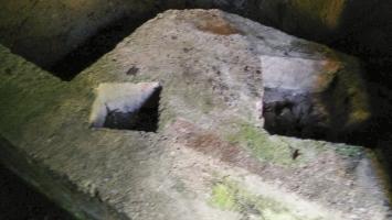 Ligne Maginot - BA17 - CARREFOUR ALEXANDRE - (Blockhaus pour canon) - Ancrage pour les bêches de la pièce antichar