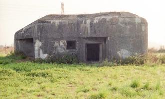Ligne Maginot - B513 - WARGNIES LE GRAND - (Blockhaus pour canon) - 