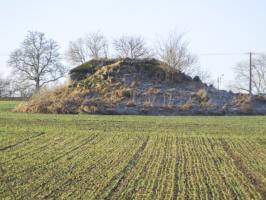 Ligne Maginot - B516 - STATION de WARGNIES - Situé dans un champ cultivé à proximité de la voie ferrée dématérialisée Valenciennes Bavay.