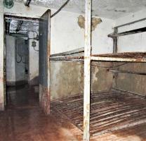 Ligne Maginot - LAVOIR - (Ouvrage d'artillerie) - Bloc 4 
Etage inférieur 
Chambre de troupe