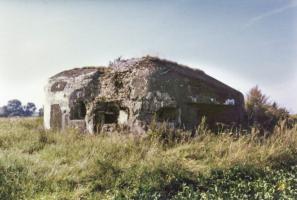 Ligne Maginot - B541 - PERCHE ROMPUE - (Blockhaus pour canon) - Vue prise du Sud-Est