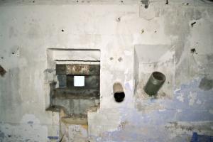 Ligne Maginot - BAMBIDERSTROFF NORD - C70 - (Casemate d'infanterie) - Créneau FM de façade et goulotte à grenades