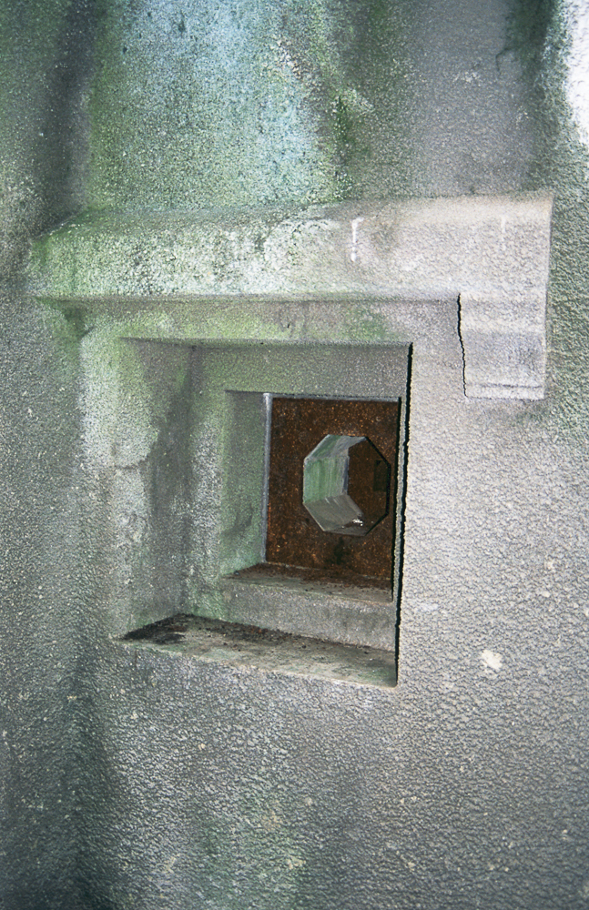 Ligne Maginot - BARRUNGSHOFF - BORNUNGSHOFF - X11 - (Abri) - Créneau FM de l'entrée droite