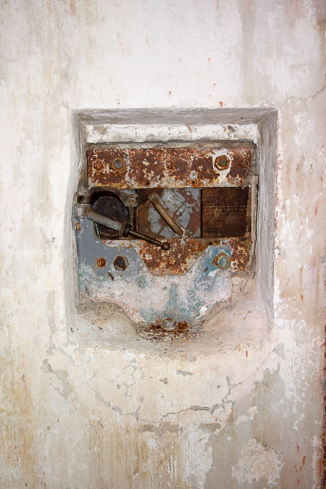 Ligne Maginot - LAVOIR - (Ouvrage d'artillerie) - Bloc 1
Créneau FM de défense rapprochée