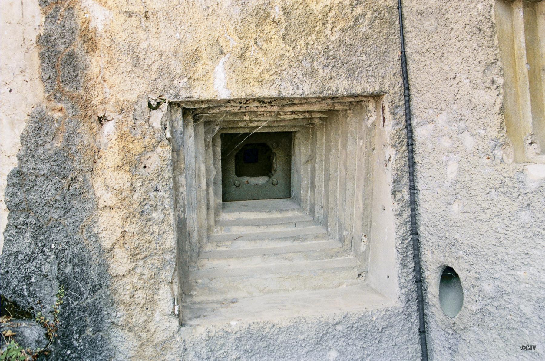 Ligne Maginot - BARBONNET (BT) - (Ouvrage d'artillerie) - Créneau de défense de l'entrée