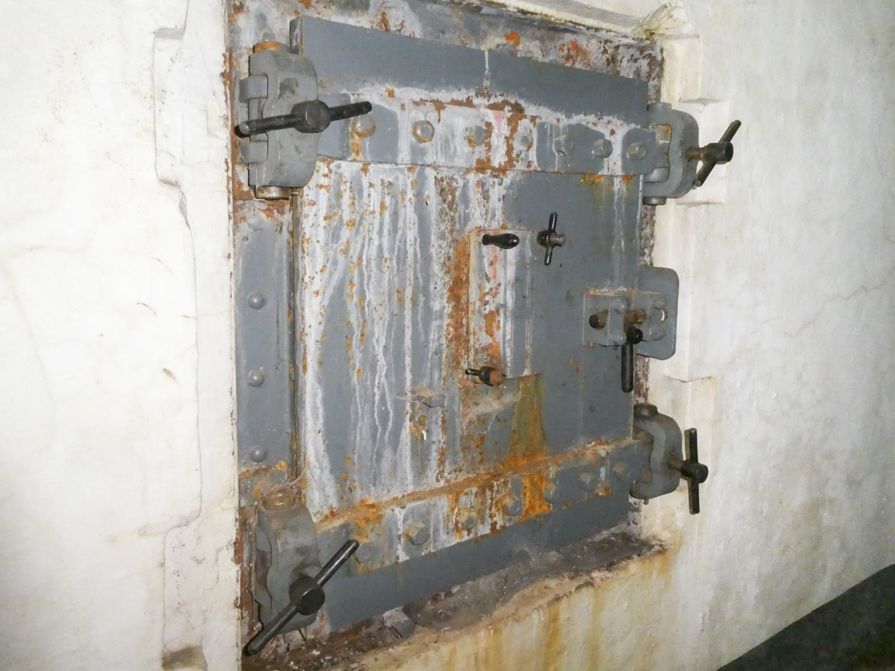 Ligne Maginot - BARBONNET (BT) - (Ouvrage d'artillerie) - Bloc 2
Issue de secours