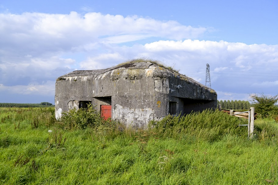 Ligne Maginot - B513 - WARGNIES LE GRAND - (Blockhaus pour canon) - 