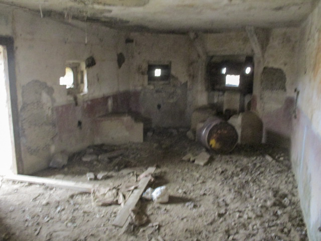 Ligne Maginot - B481 - FERME DU MOULIN - (Blockhaus pour canon) - Intérieur du blockhaus.