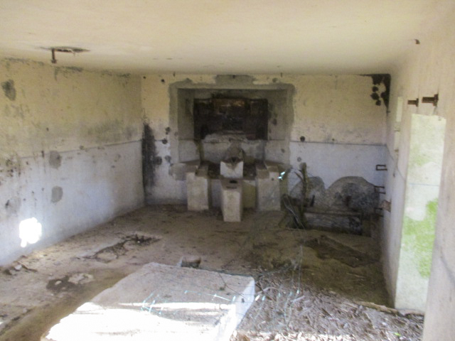 Ligne Maginot - B517 - BRY - (Blockhaus pour canon) - Intérieur du blockhaus.