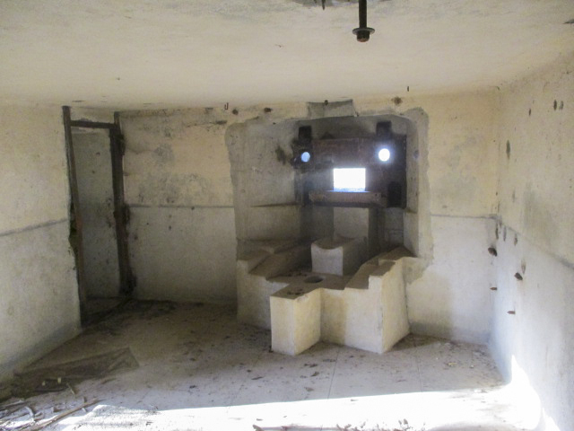 Ligne Maginot - B517 - BRY - (Blockhaus pour canon) - Intérieur du blockhaus.