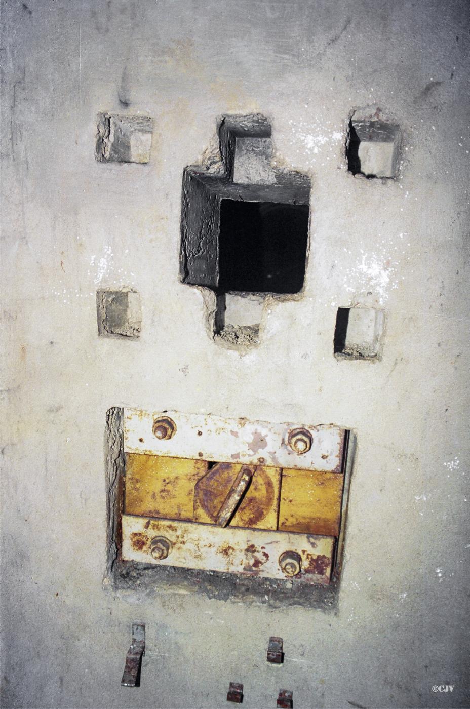 Ligne Maginot - JENLAIN - C14 - (Casemate d'infanterie) - Défense intérieur de l'égout - PO d'Eth au dos