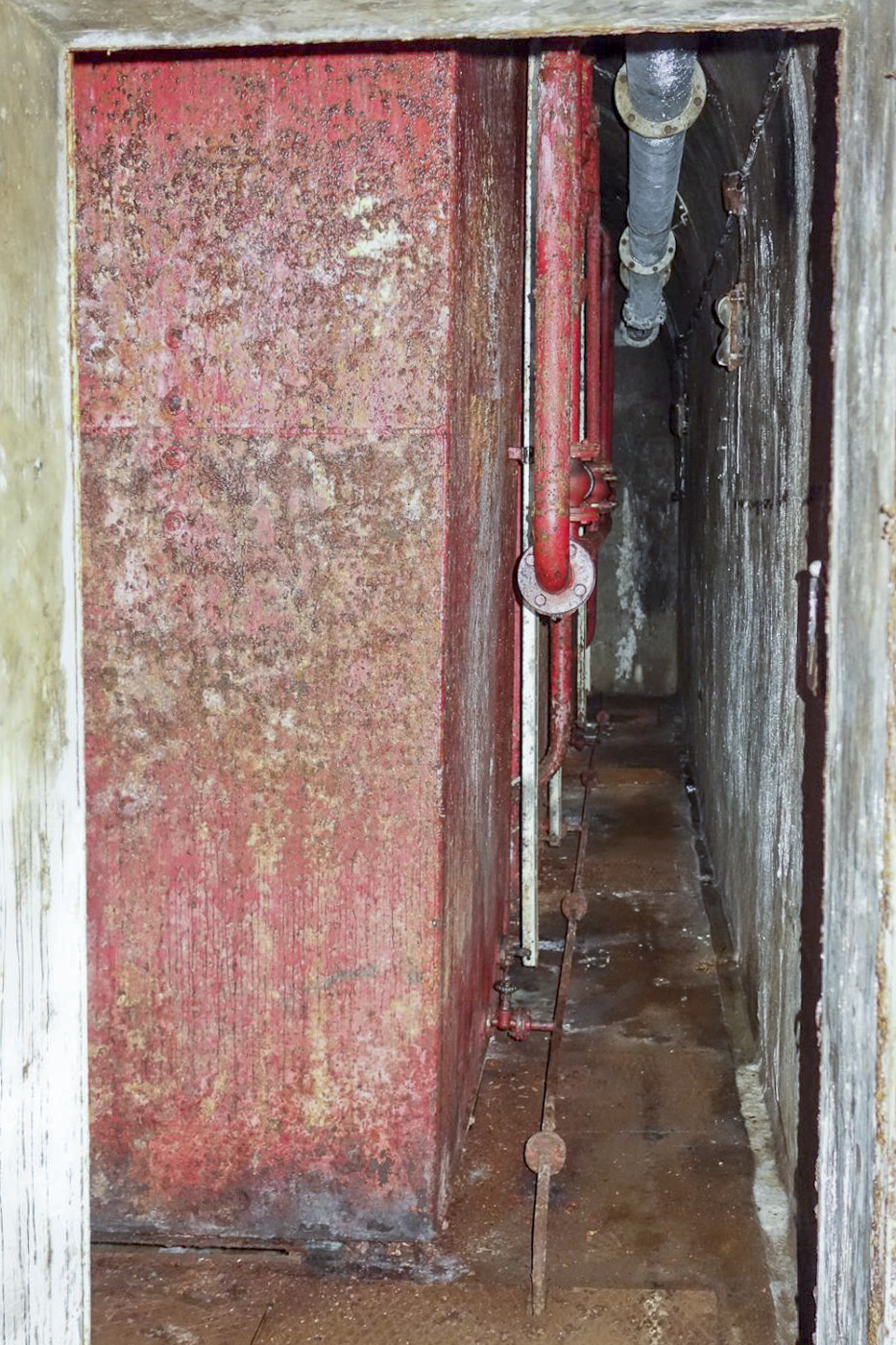 Ligne Maginot - LAVOIR - (Ouvrage d'artillerie) - Salle des citernes
Citernes à gasoil de l'usine