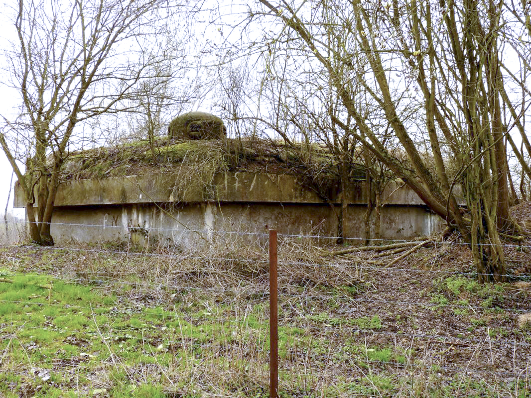 Ligne Maginot - C16 - GOMMEGNIES OUEST - (Casemate d'infanterie) - 