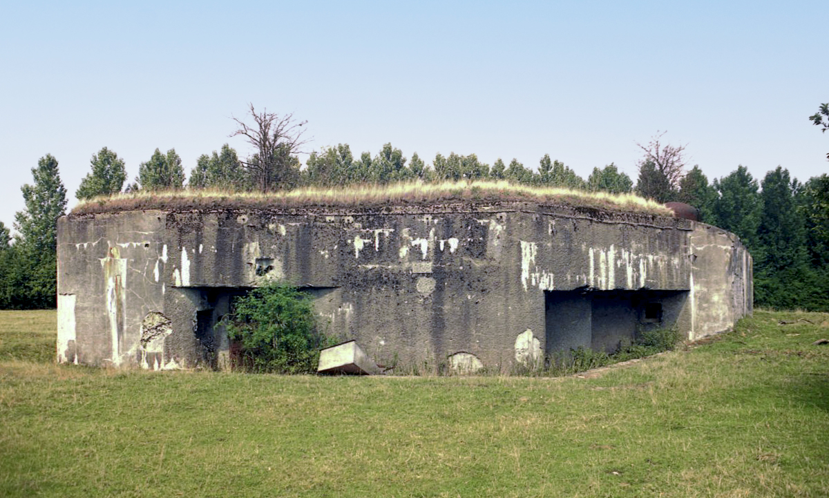 Ligne Maginot - C17 - GOMMEGNIES EST - (Casemate d'infanterie) - 