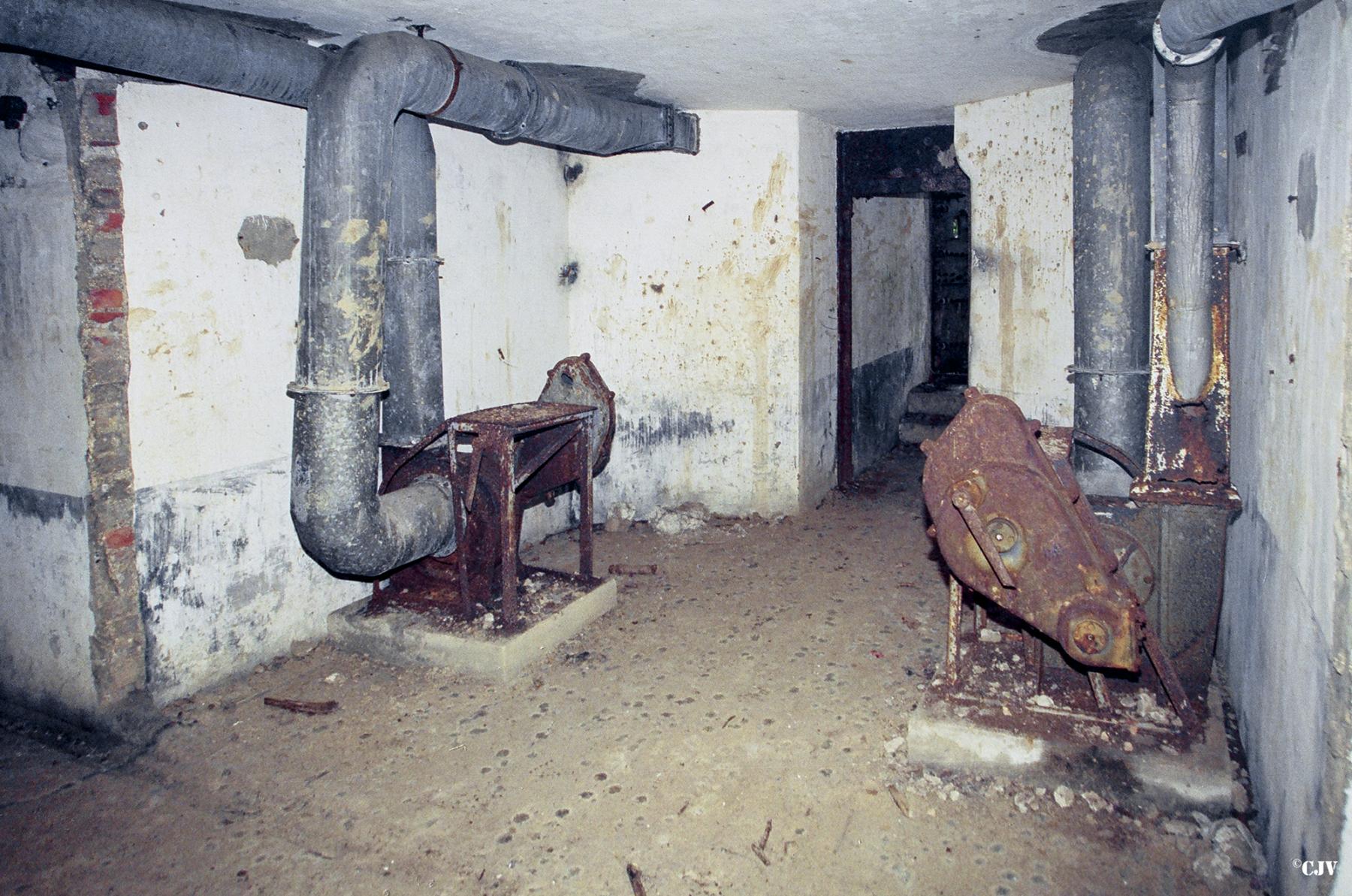 Ligne Maginot - C19 - TRECHON - (Casemate d'infanterie - double) - 