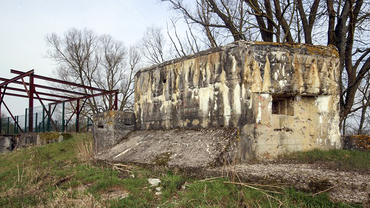 Ligne Maginot - DIGUE DE REMERING 1 - R114 - (Blockhaus pour arme infanterie) - Le blockhaus R114 - Association Les Bergers des Pierres