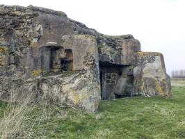 Ligne Maginot - CREVECOEUR - (Casemate d'infanterie - double) - Vue de coté d'une chambre de tir