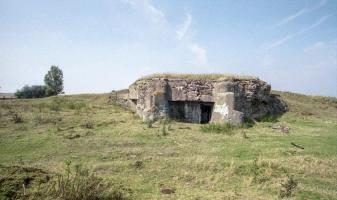 Ligne Maginot - CREVECOEUR - (Casemate d'infanterie - double) - 