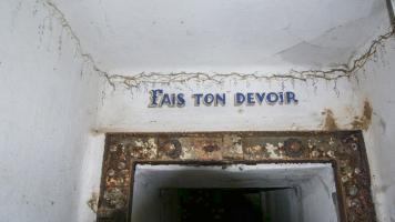 Ligne Maginot - CREVECOEUR - (Casemate d'infanterie - double) - De superbes fresques