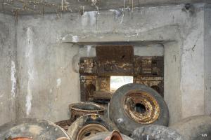 Ligne Maginot - B512 - WARGNIES LE GRAND OUEST - (Blockhaus pour canon) - L'embrasure Est