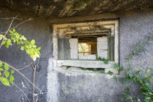 Ligne Maginot - B559 - LA BELLE-HOTESSE - (Blockhaus pour canon) - Le créneau est partiellement obturé