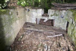 Ligne Maginot - CB273 - GENFER 1 - (Blockhaus pour canon) - Vue sur l'entrée