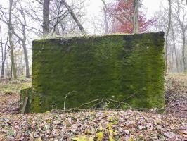 Ligne Maginot - BB351 - HUBERBUSCH 2 - (Blockhaus pour arme infanterie) - Vue de profil du blockhaus.