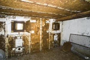 Ligne Maginot - HUBERBUSCH SUD - C59 - (Casemate d'infanterie) - La chambre de tir avant restauration