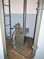 Ligne Maginot - MICHELSBERG - A22 - (Ouvrage d'artillerie) - Entrée mixte
Ventilateur et caisson de récupération des douilles de la cloche GFM