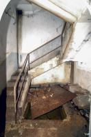 Ligne Maginot - BERSILLIES - (Ouvrage d'infanterie) - Bloc 2
En bas de l'escalier
