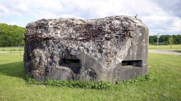 Ligne Maginot - R6B - HOSTE BAS - (Blockhaus pour arme infanterie) - La façade frontale durement éprouvée par les combats