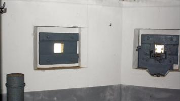Ligne Maginot - R6B - HOSTE BAS - (Blockhaus pour arme infanterie) - Créneaux FM