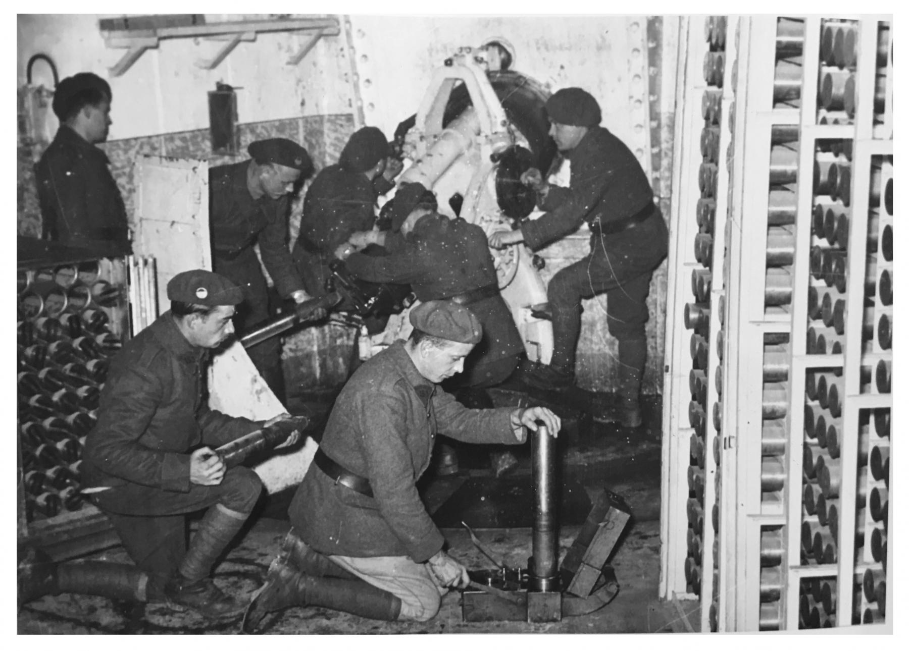 Ligne Maginot - HACKENBERG - A19 - (Ouvrage d'artillerie) - Pièce de 75 sous casemate - Inconnu