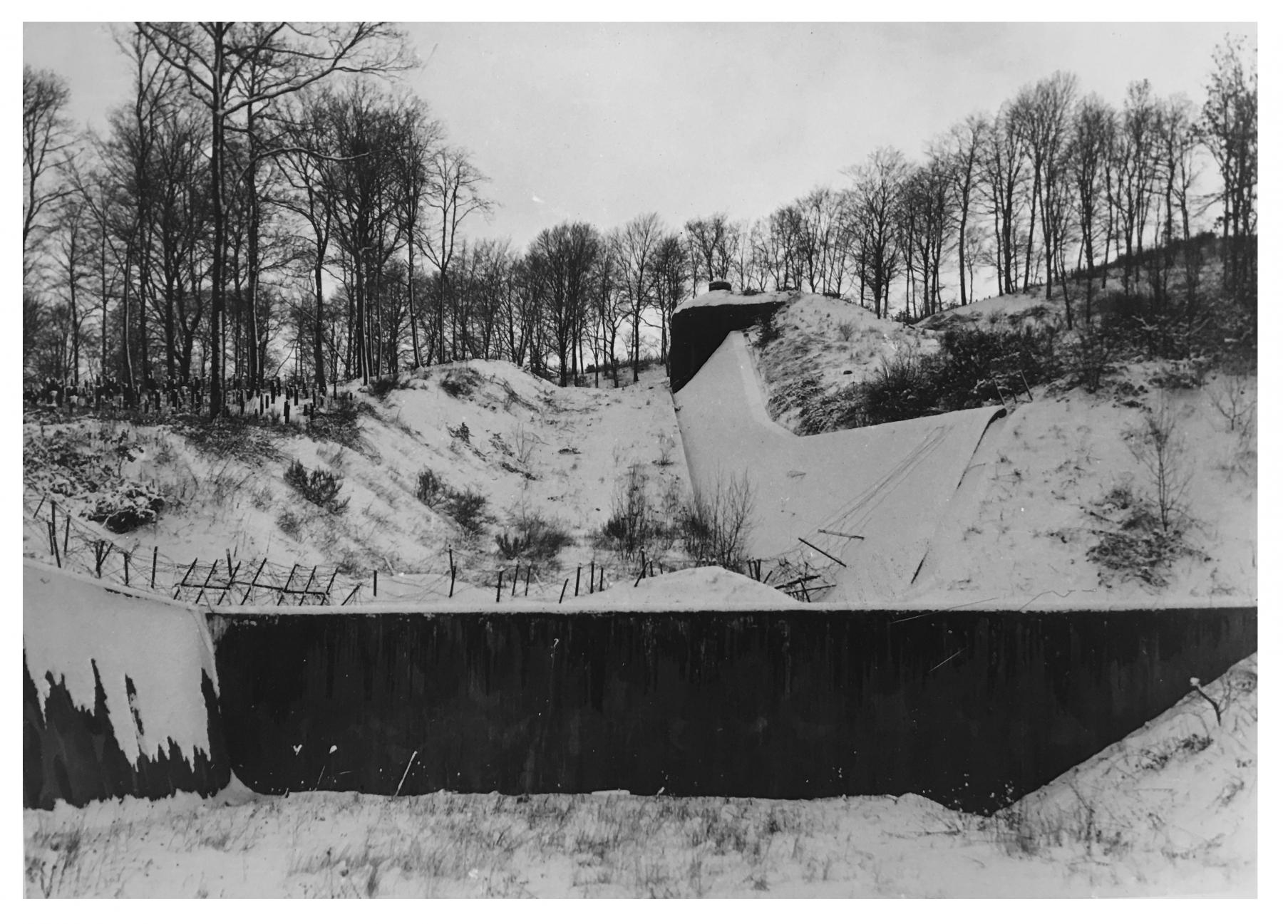 Ligne Maginot - HACKENBERG - A19 - (Ouvrage d'artillerie) - Le fossé antichars
Le bloc 24 - Inconnu