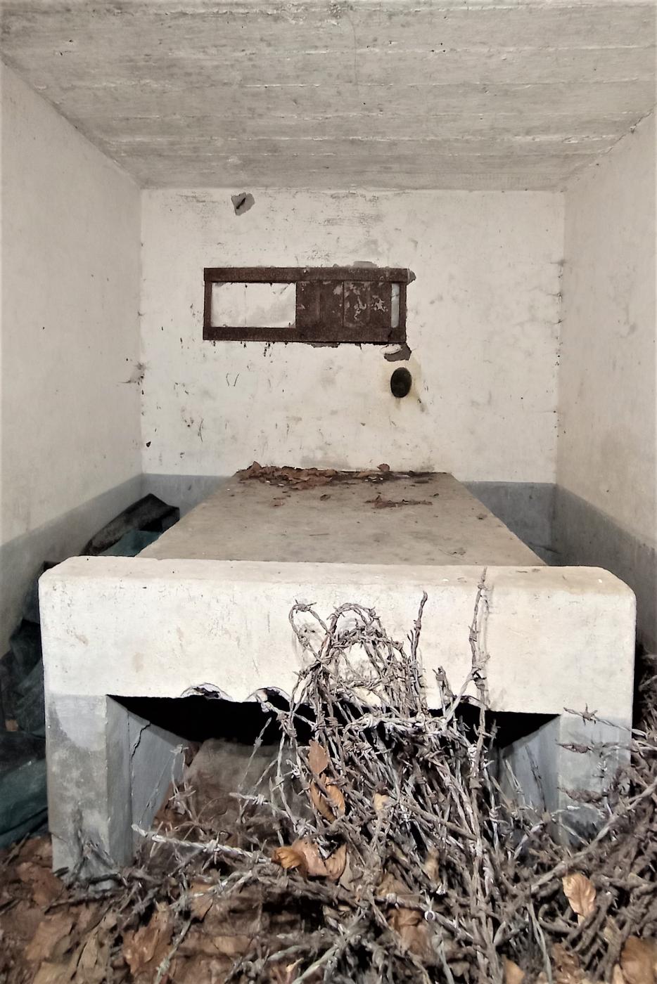 Ligne Maginot - M3 - HELIENBRUCK 3 - (Blockhaus pour arme infanterie) - Chambre et table de tir pour Hotchkiss