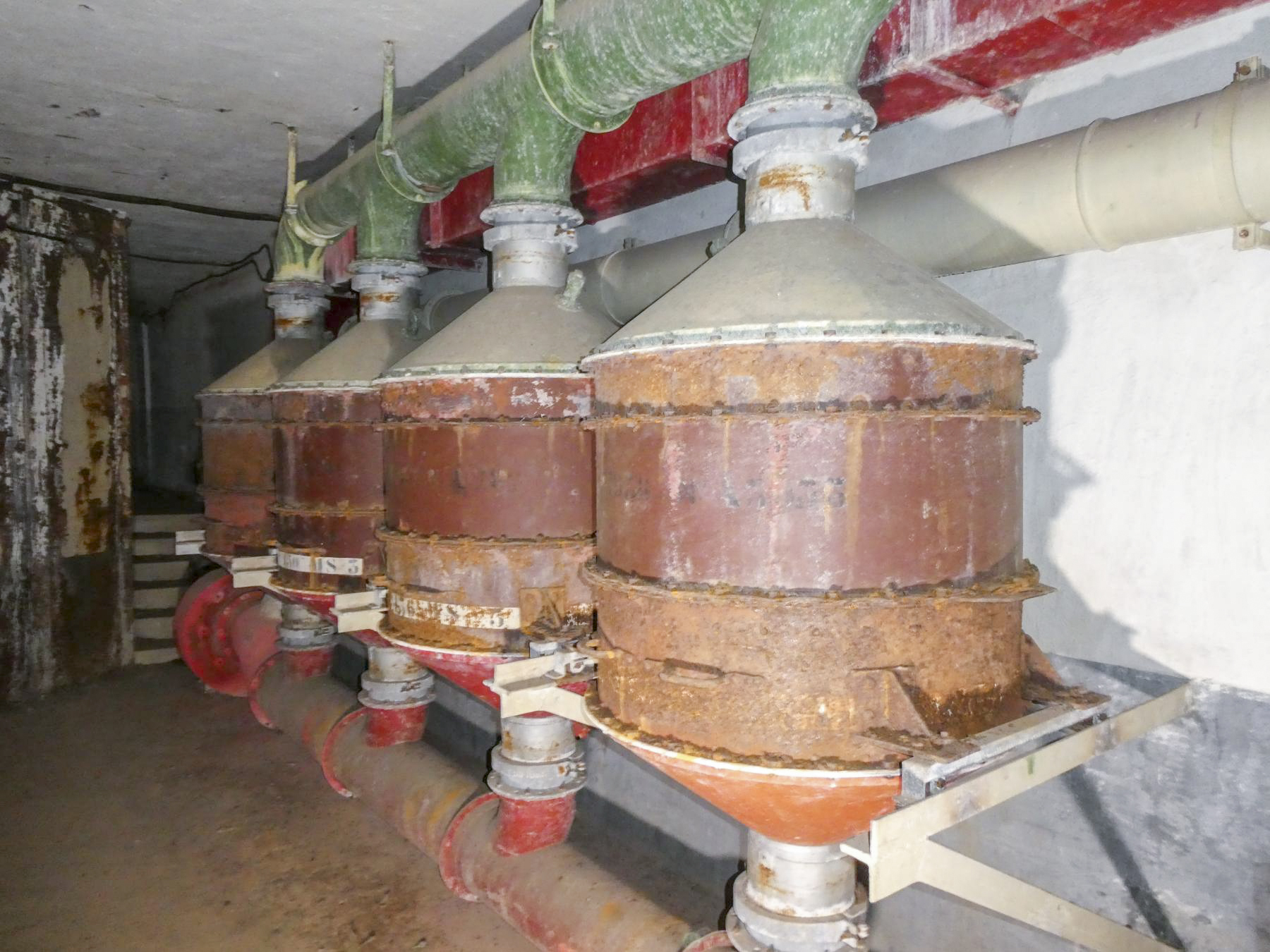 Ligne Maginot - FLAUT - (Ouvrage d'artillerie) - Bloc 3
Salle de neutralisation - Daniel ELLENA - Philippe CUNY