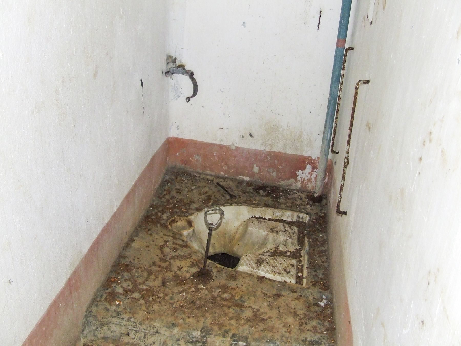 Ligne Maginot - TETING - A38 - (Ouvrage d'infanterie) - Bloc 1
Les latrines