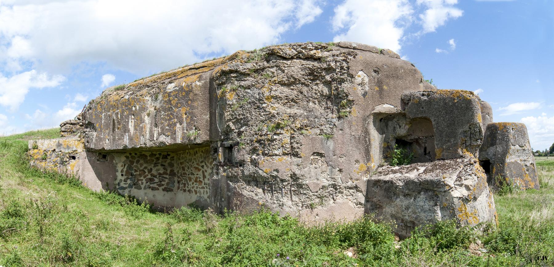 Ligne Maginot - CREVECOEUR - (Casemate d'infanterie - double) - 